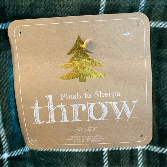 Plush to Sherpa Throw 50x60" - Picture 4 of 6